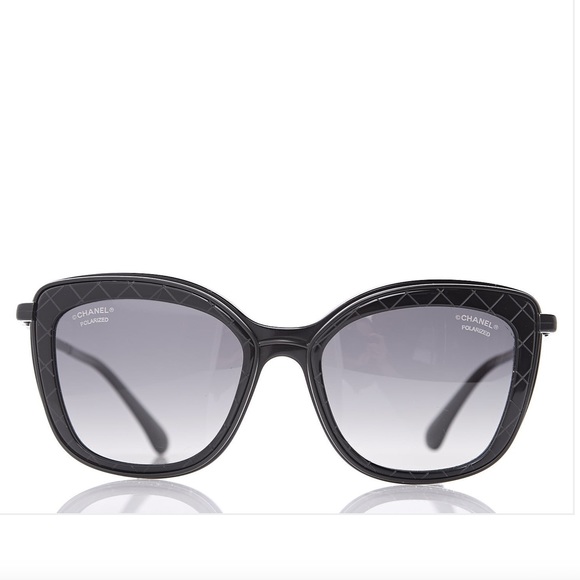 CHANEL 😎 CH4238A Black Polarized Sunnies - Picture 5 of 9